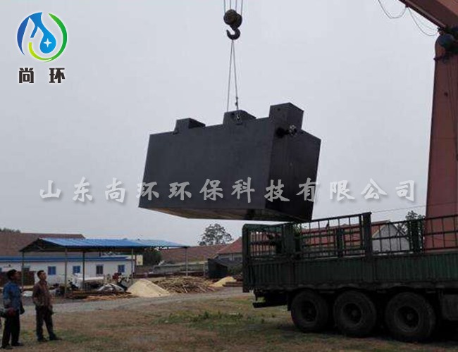 診所小型污水處理設(shè)備安裝現(xiàn)場(chǎng)